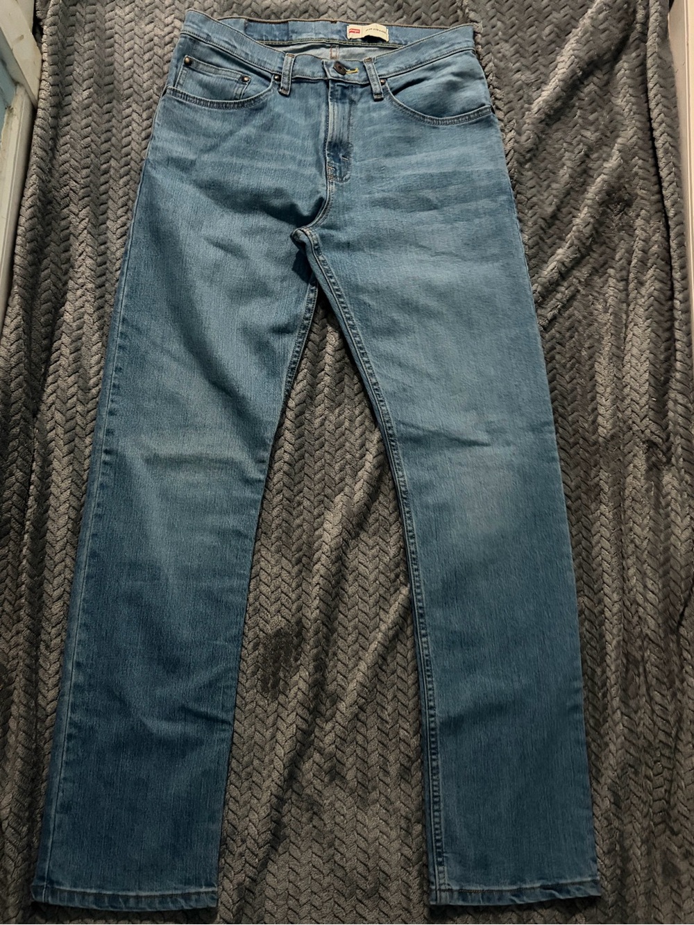 Wrangler Light Blue Denim Jeans with Red Logo Tab